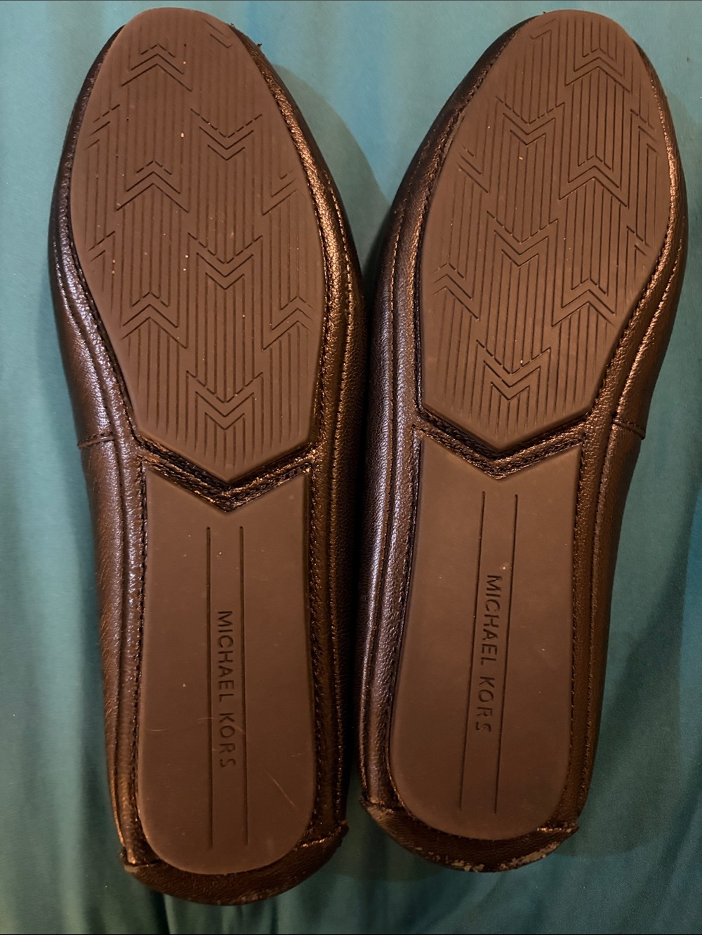 Michael Kors Black Quilted Leather Slip-On Ballet Flats with MK Logo - Picture 2 of 10